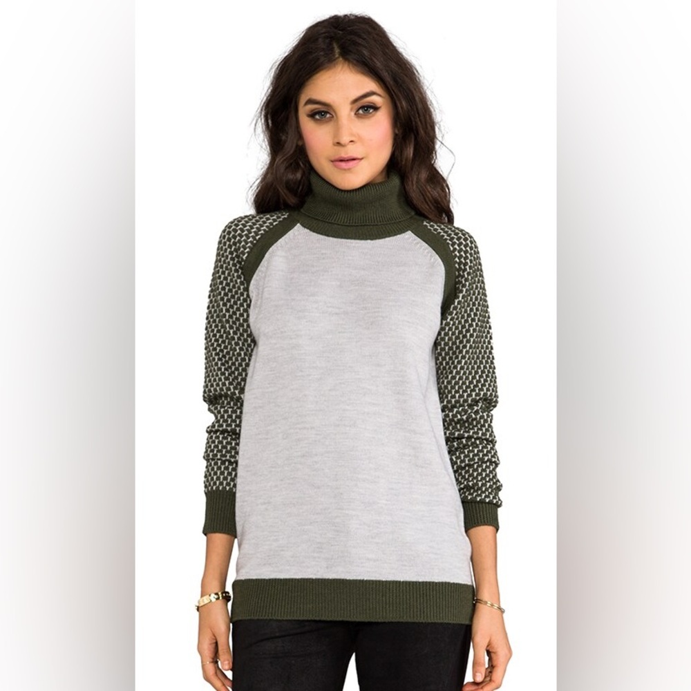 Revolve Primary 100% Wool Tread Turtleneck Sweater Measures M‎ Preppy Gorpcore